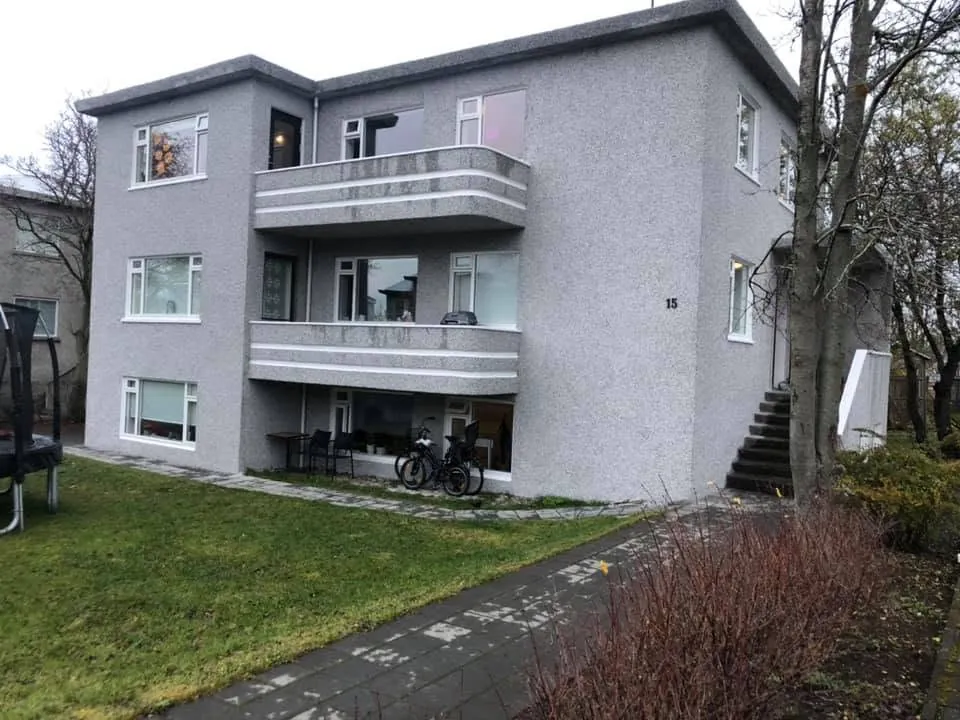 Fjölbýlishús eftir viðhald